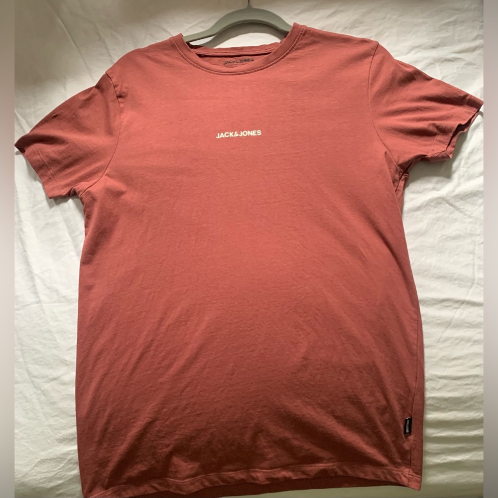 Pre owned Jack&jones men’s t shirt(flawed , read description)